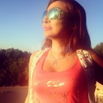 Salwa alkhater sur yala.fm